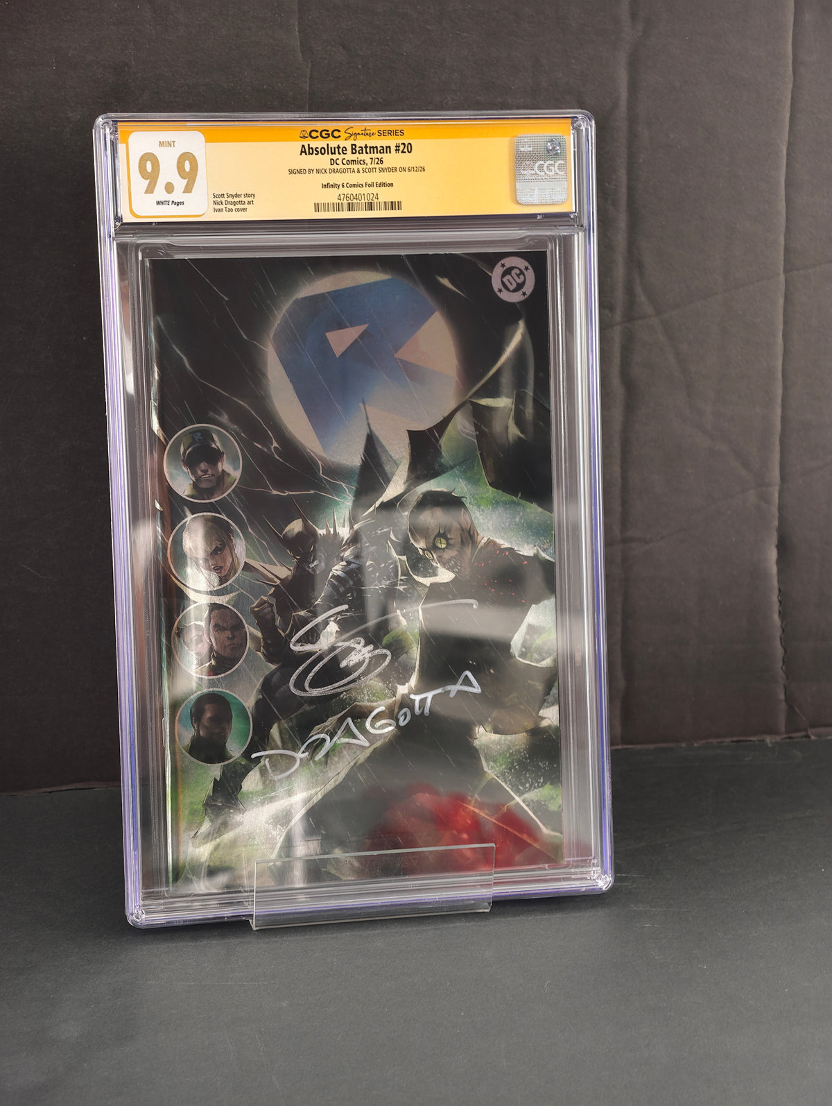 ABSOLUTE BATMAN #20 IVAN TAO EXCLUSIVE FOIL VARIANT SIGNED BY SCOTT SNYDER & NICK DRAGOTTA CGC SS 9.9