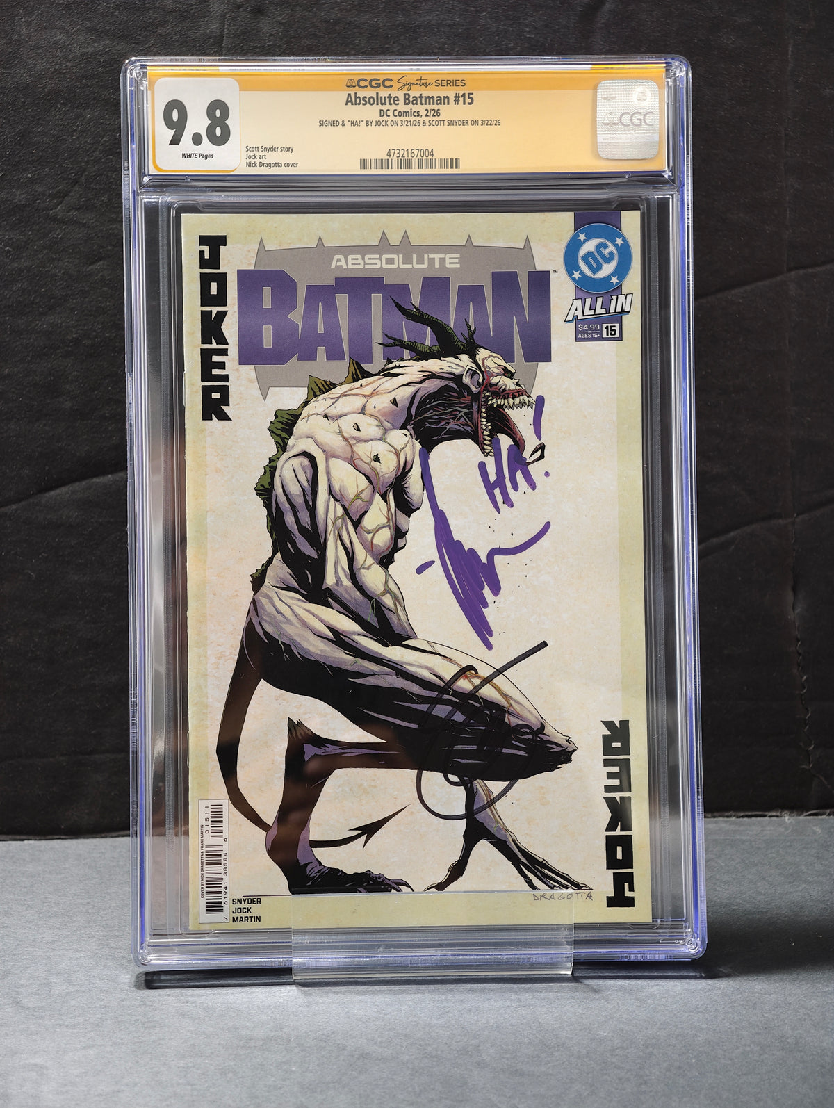ABSOLUTE BATMAN #15 COVER A 1ST PRINT SIGNED BY SCOTT SNYDER & JOCK REMARQUED CGC SS 9.8