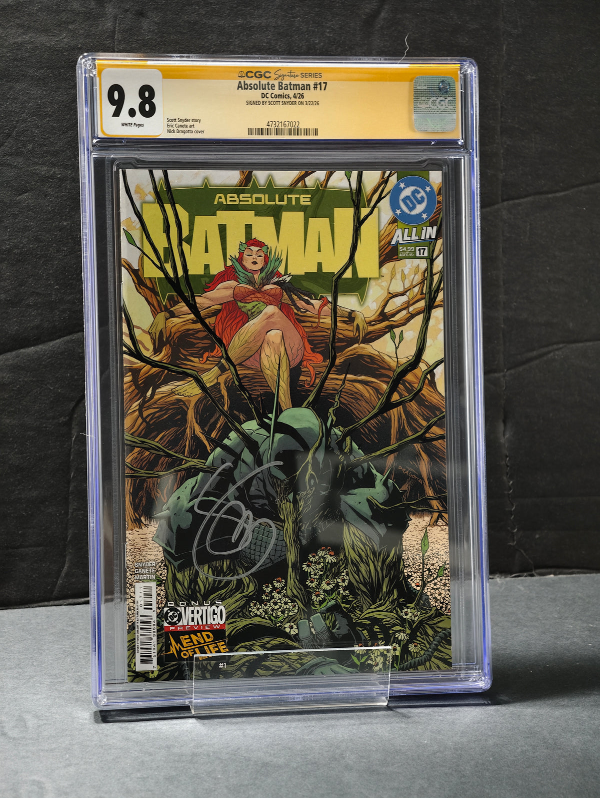 ABSOLUTE BATMAN #17 COVER A 1ST PRINT SIGNED BY SCOTT SNYDER CGC SS 9.8