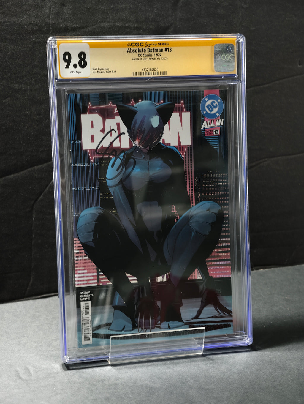ABSOLUTE BATMAN #13 COVER A 1ST PRINT SIGNED BY SCOTT SNYDER CGC SS 9.8