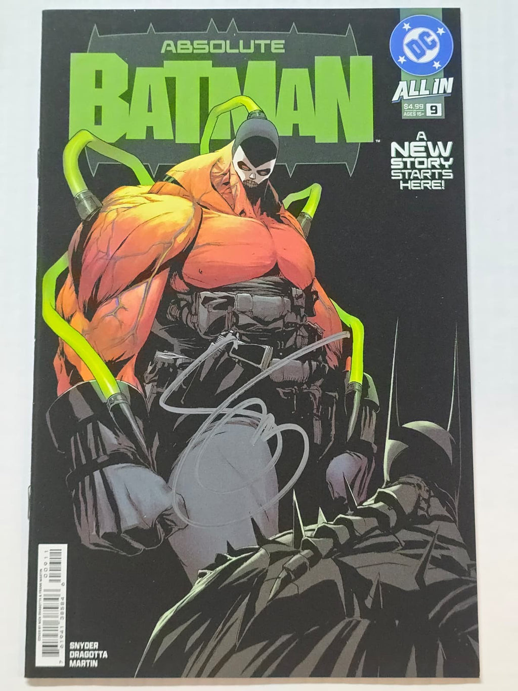 ABSOLUTE BATMAN #9 MAIN COVER DC 2025 1ST PRINT SIGNED SCOTT SNYDER W/COA NM