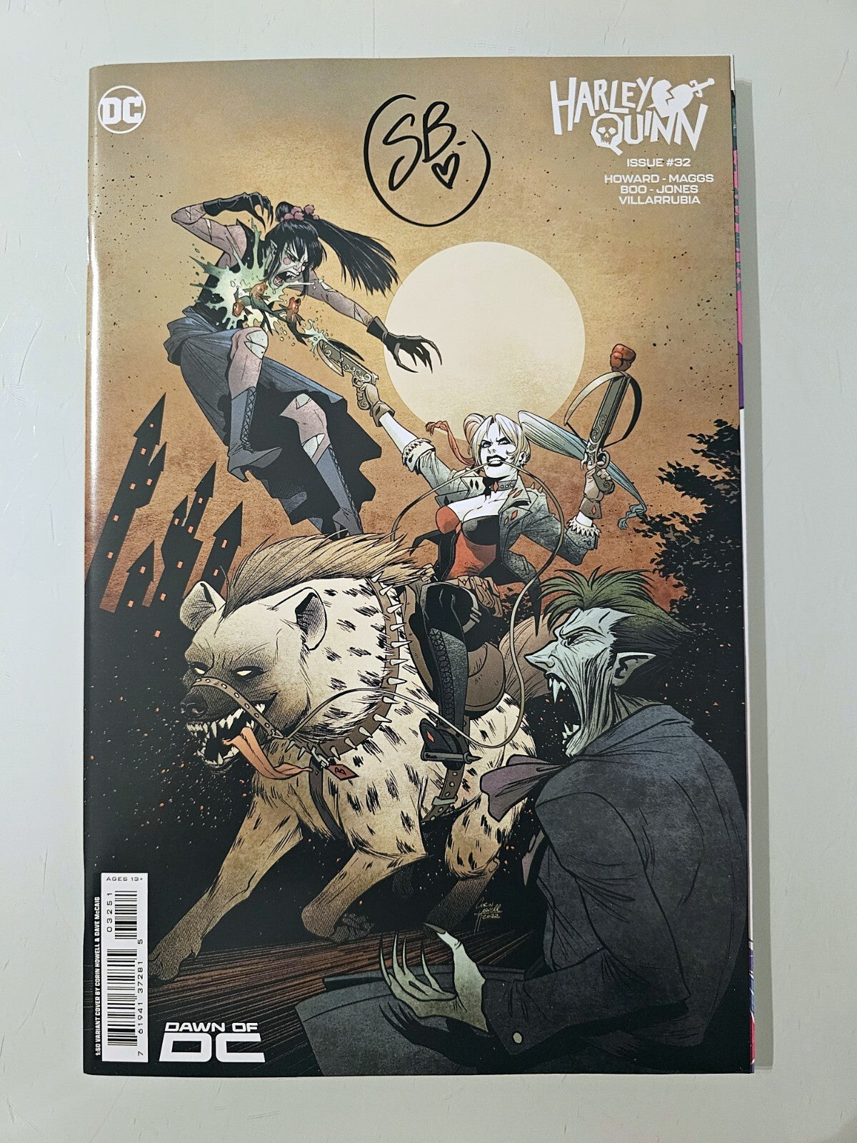HARLEY QUINN #32 DC E 1:50 CORIN HOWELL VARIANT SIGNED BY SWEENEY BOO W/COA