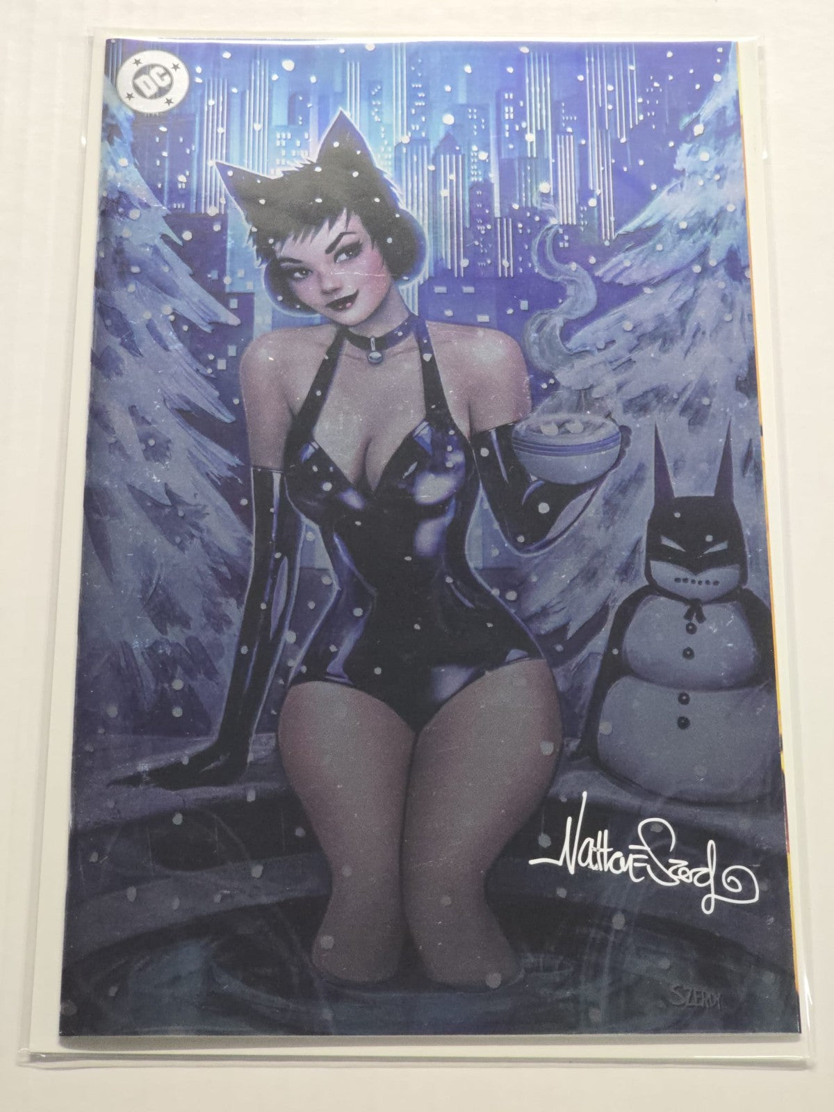 CATWOMAN #72 FOIL VARIANT DC NATHAN SZERDY SIGNED W/COA NM