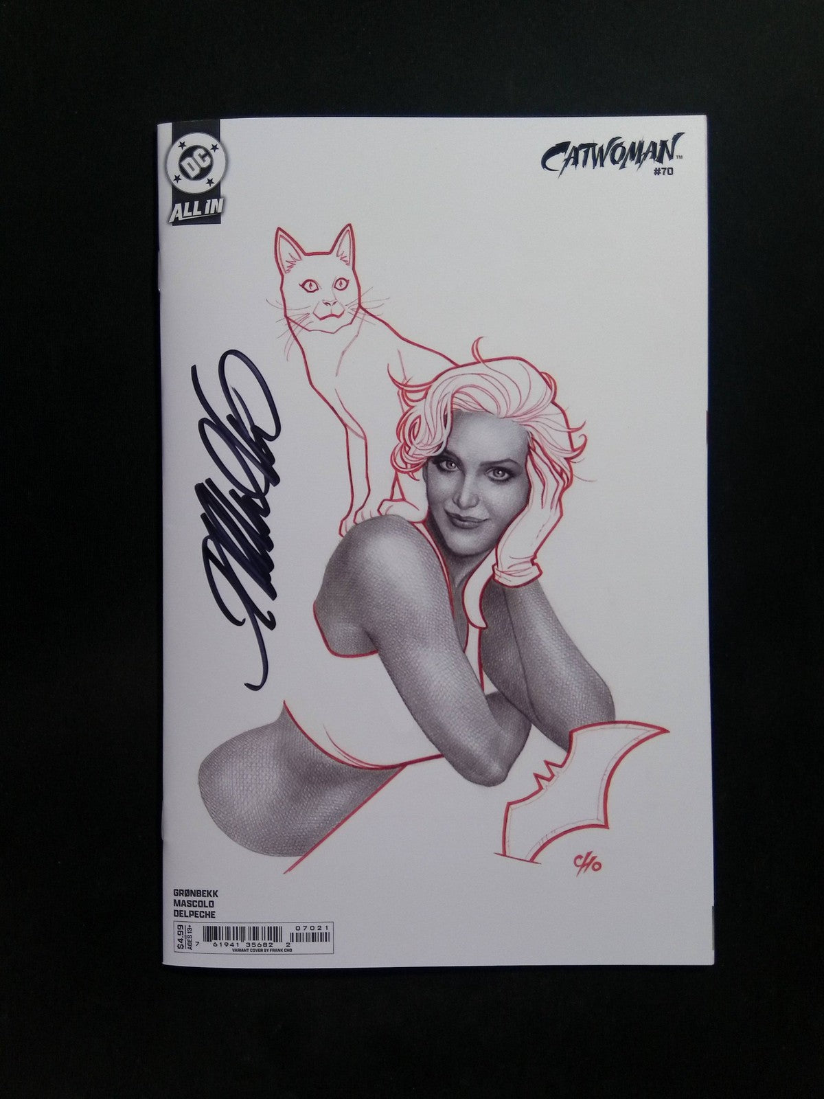 CATWOMAN  #70 FRANK CHO VARIANT DC Comics 2024   SIGNED BY FRANK CHO W/ COA