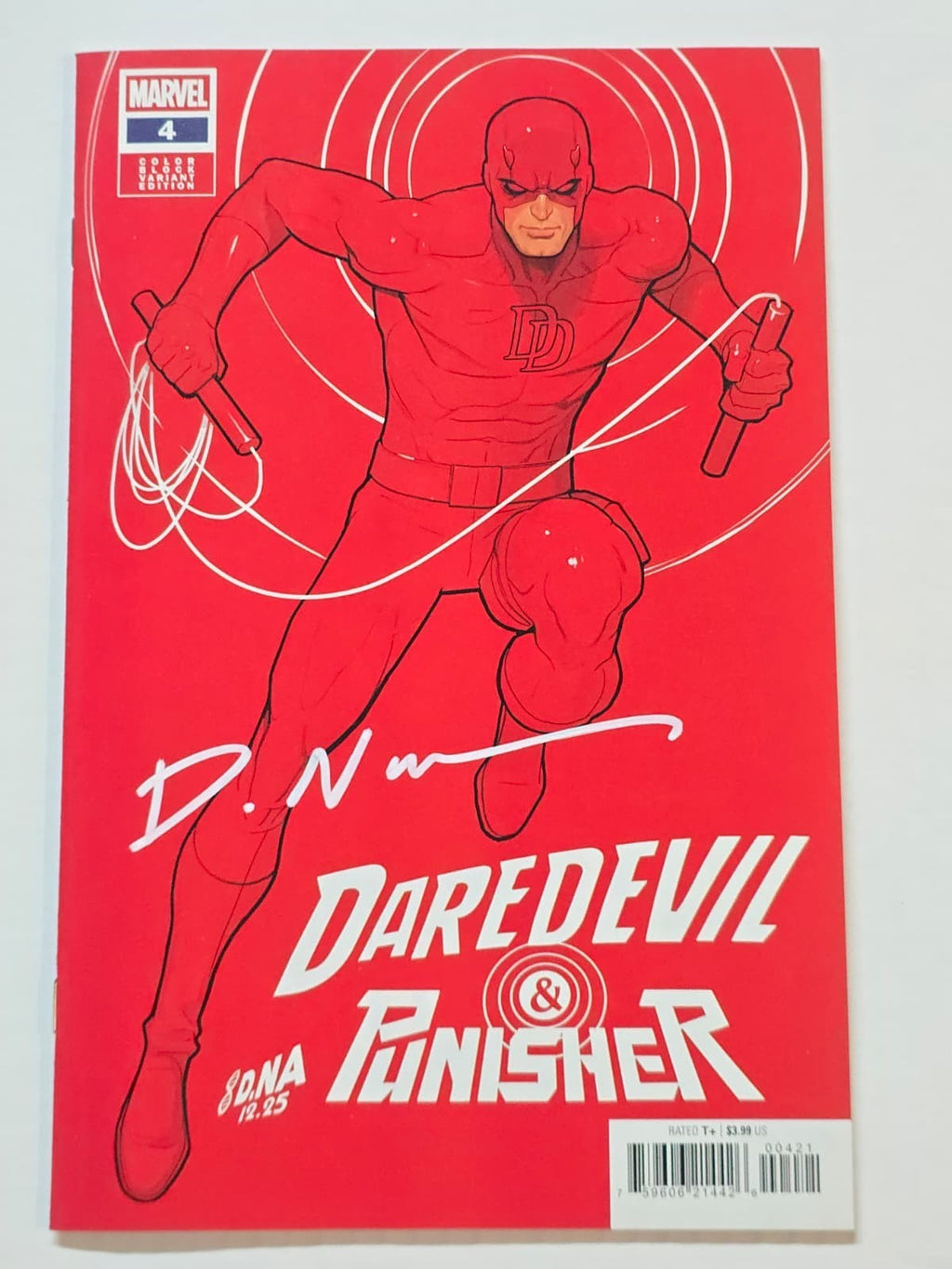 DAREDEVIL & PUNISHER #4 MARVEL COMICS VARIANT SIGNED BY DAVID NAKAYAMA W/COA NM