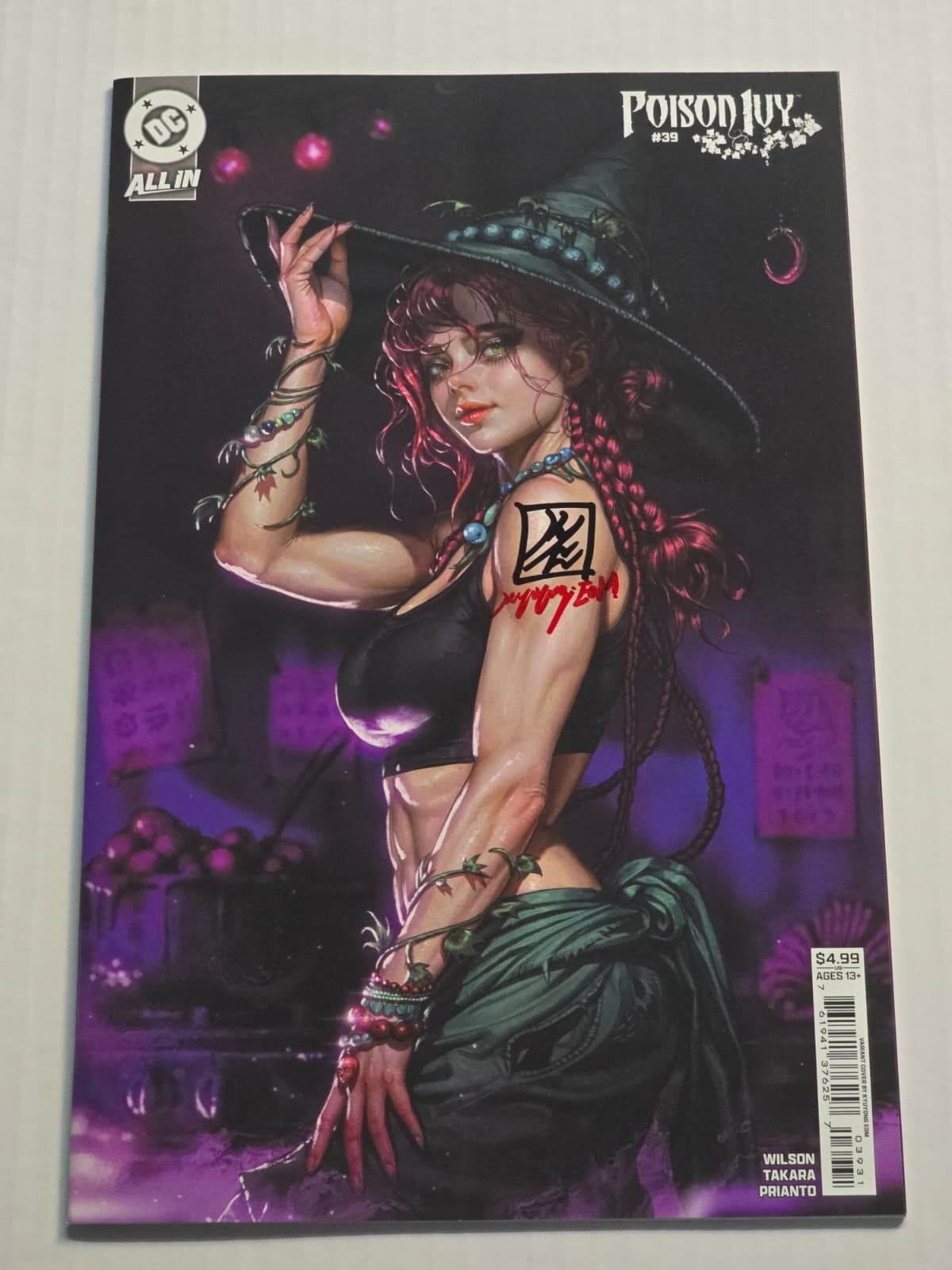 POISON IVY #39 DC COMICS VARIANT KYUYONG EOM SIGNED W/COA NM BLACK/RED