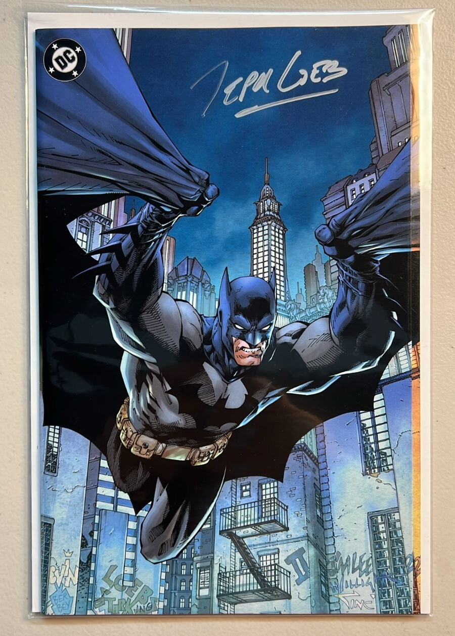 BATMAN #158 HUSH 2 DC 2025 JIM LEE GATEFOLD VARIANT JEPH LOEB SIGNED W/COA NM
