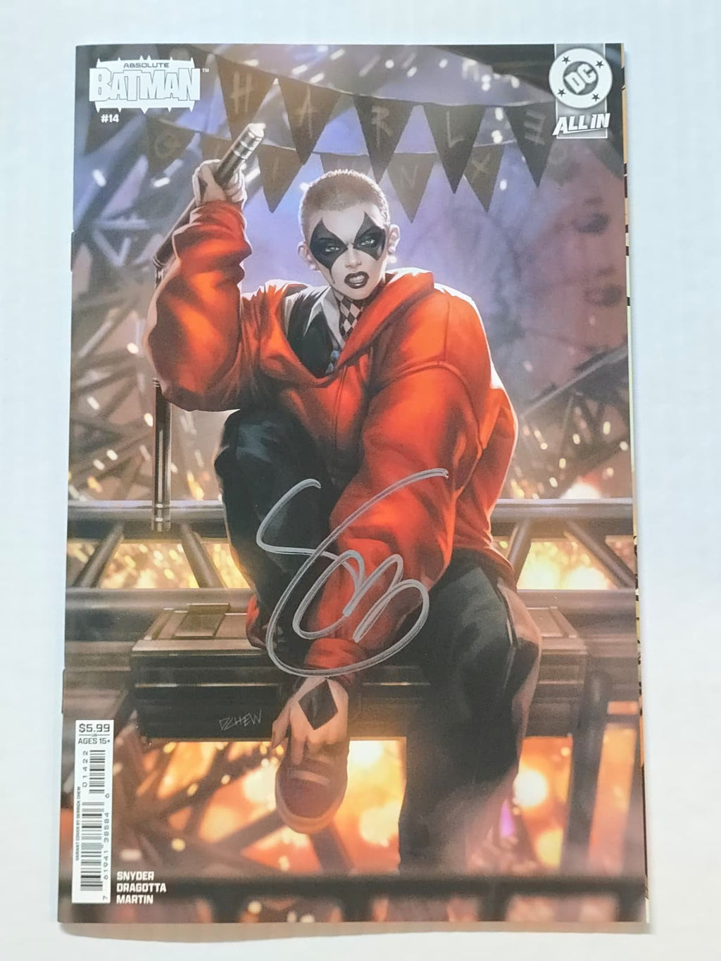 ABSOLUTE BATMAN #14 DERRICK CHEW DC 2025 1ST PRINT SIGNED SCOTT SNYDER W/COA NM