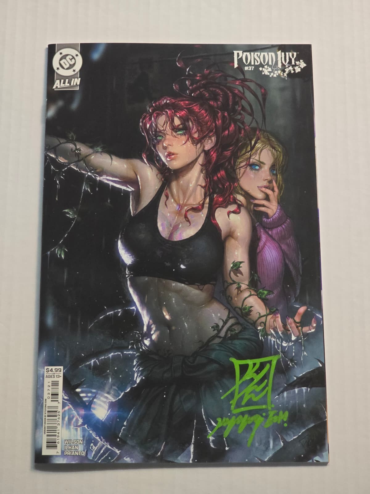 POISON IVY #37 DC COMICS VARIANT KYUYONG EOM SIGNED W/COA NM GREEN